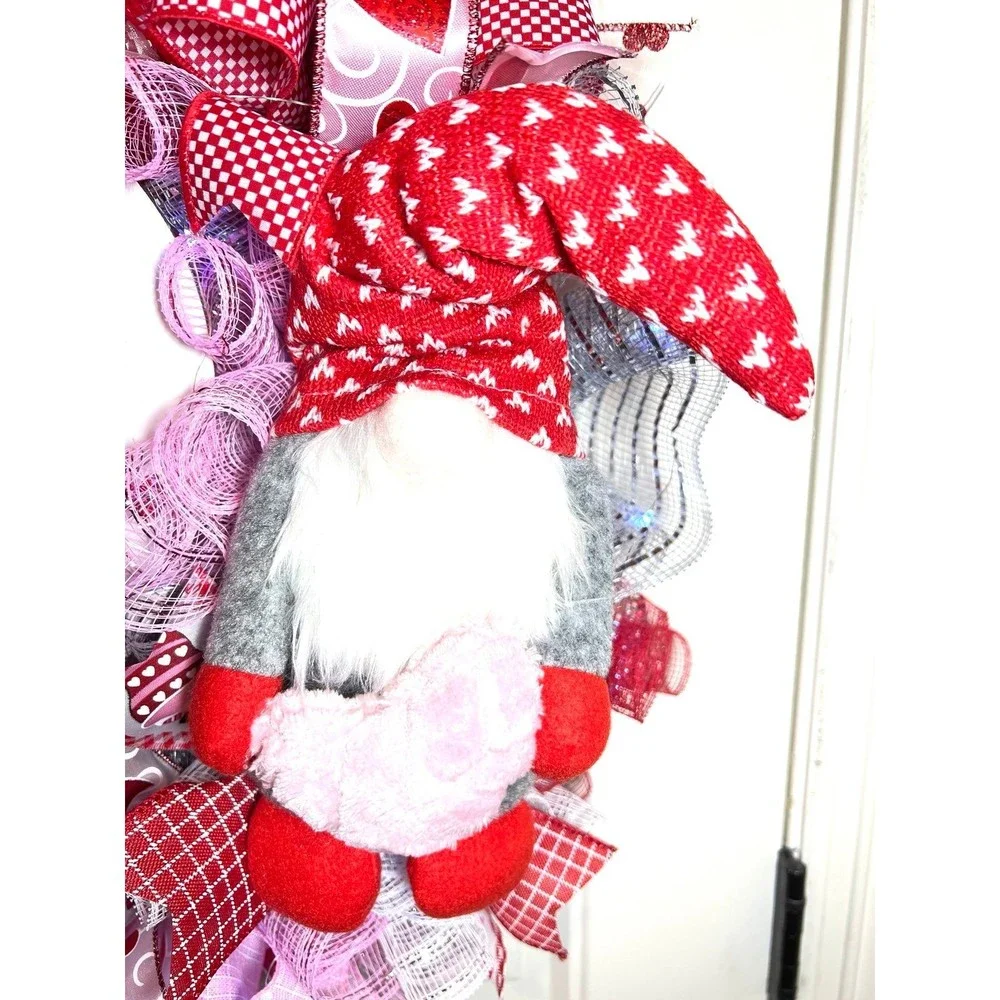 XL Handmade Valentine’s Gnome-one Like You Ribbon Prelit Wreath 26 ins LED XLW7